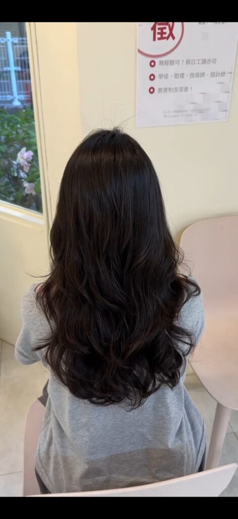 東海燙髮推薦-Pure設計師Demi自然感氛圍捲髮作品